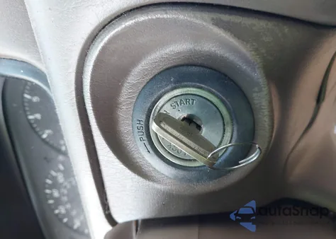 2001 Toyota Camry Le from USA, damaged, VIN 4T1BG22K11U778862